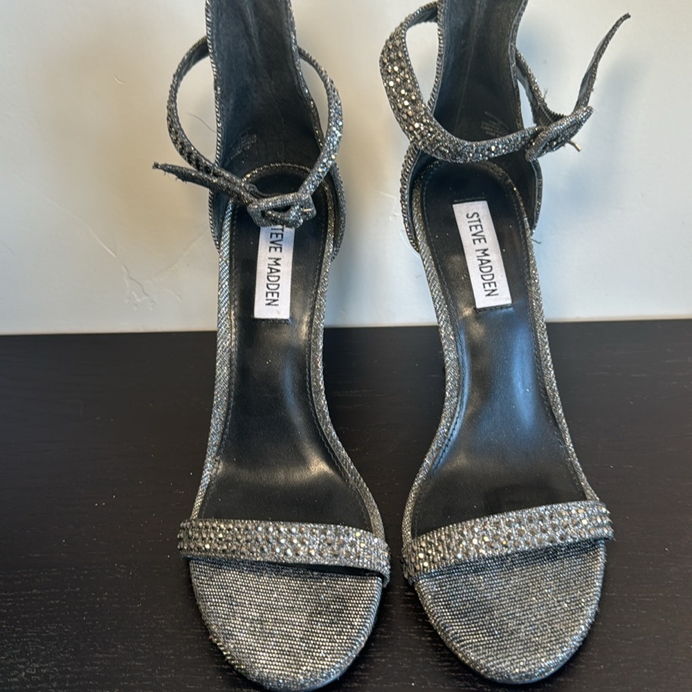 ✨ Steve Madden jeweled heels